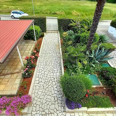 Apartment A4 Ines Near Beach Poreč Buitenkant foto